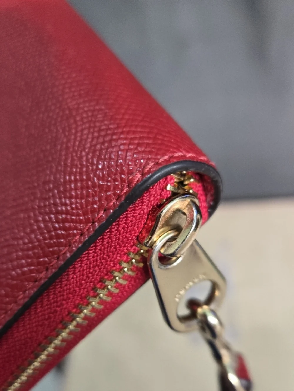 Coach Red Saffiano Zip-Around Wristlet Wallet with Detachable Strap - Picture 3 of 13